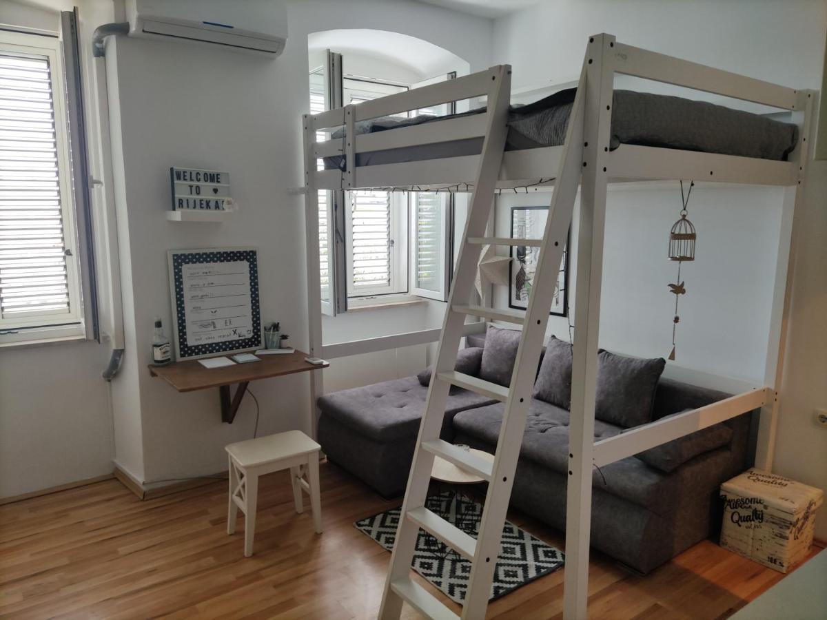 Studio Apartment Kontiki リエカ エクステリア 写真