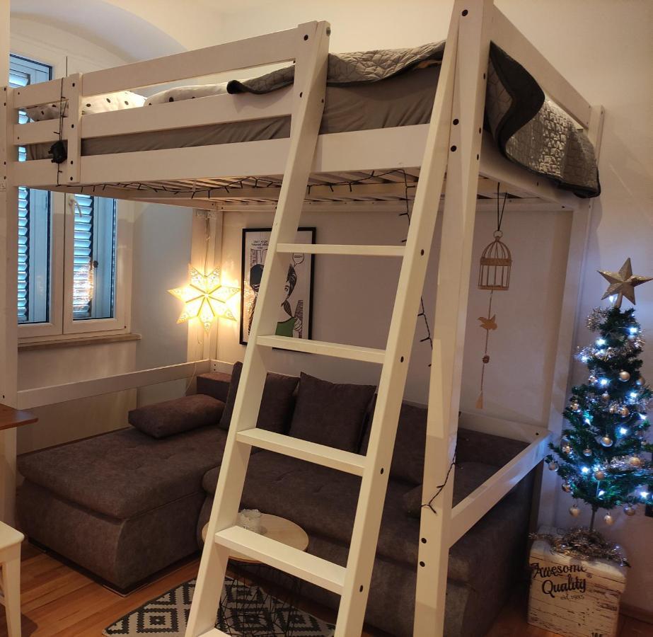 Studio Apartment Kontiki リエカ エクステリア 写真